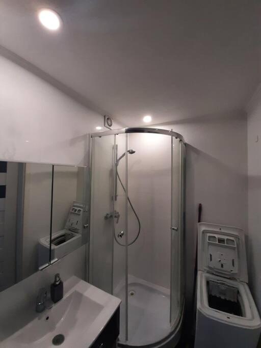 Urocze Mieszkanko 1,25 Km Do Morza Baltyckiego Apartment Gdansk Bagian luar foto