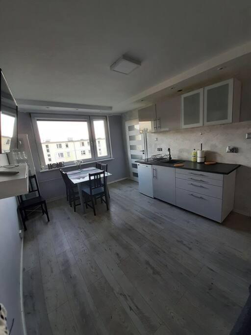 Urocze Mieszkanko 1,25 Km Do Morza Baltyckiego Apartment Gdansk Bagian luar foto